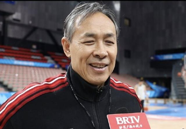 开云官方-许利民：关于上一场的问题全队已达成共识，今天训练氛围很好