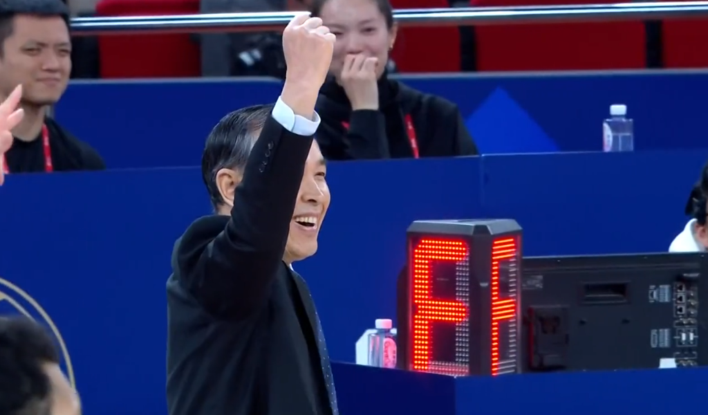 开云官方-输19分北京却传4好消息！4伤兵即将复出，浙江难了，张庆鹏头大了