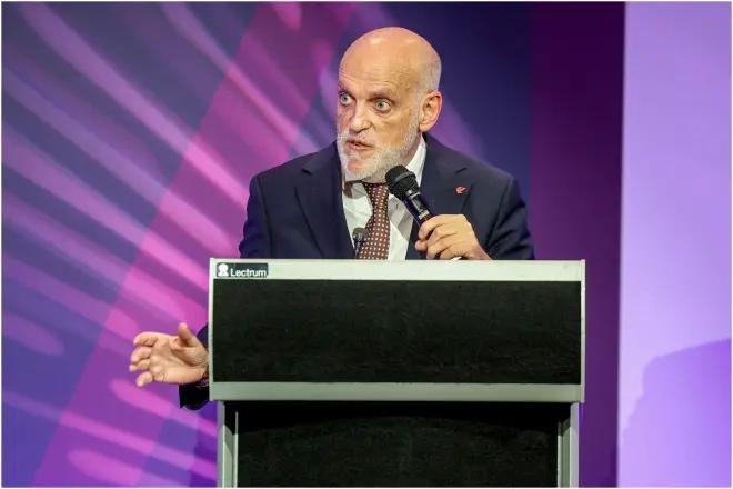 开云官方-特瓦斯：当皇马主席？我在西甲已经够忙了，也没兴趣